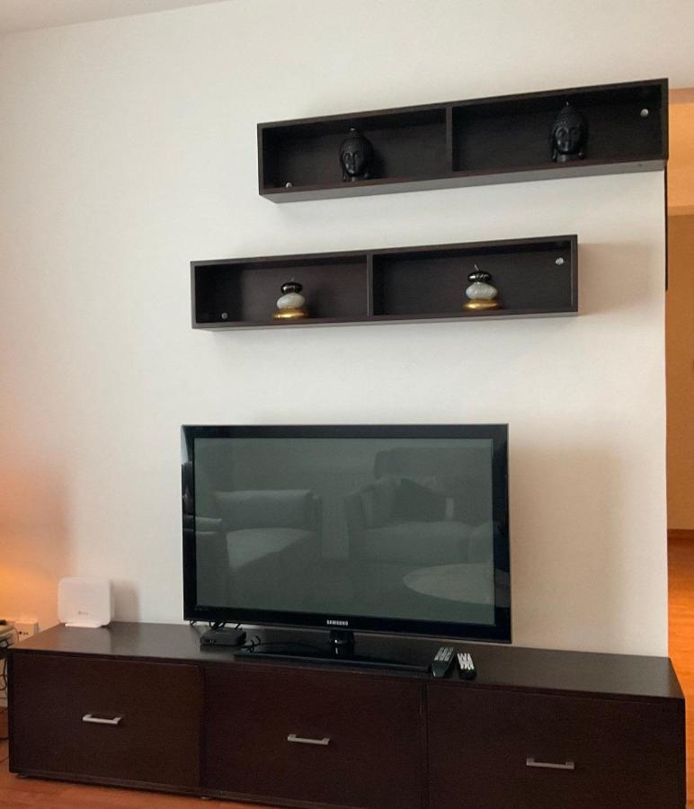 Staycity Flat!!! Nikosia Bagian luar foto