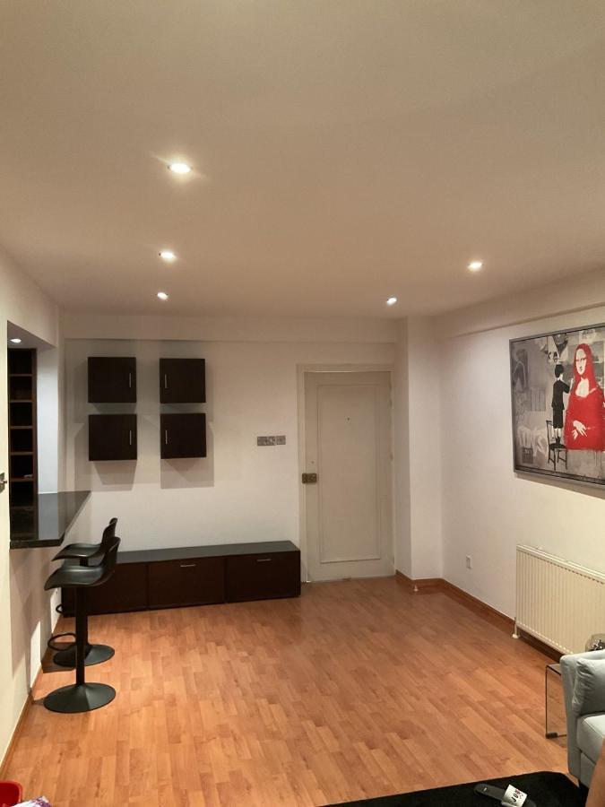 Staycity Flat!!! Nikosia Bagian luar foto