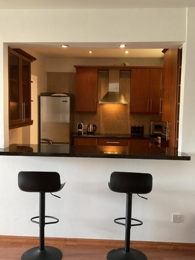 Staycity Flat!!! Nikosia Bagian luar foto